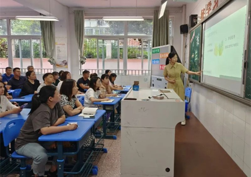 如何给日用百货小店取个响亮的名字？这关乎店铺的吸引力和品牌认知。